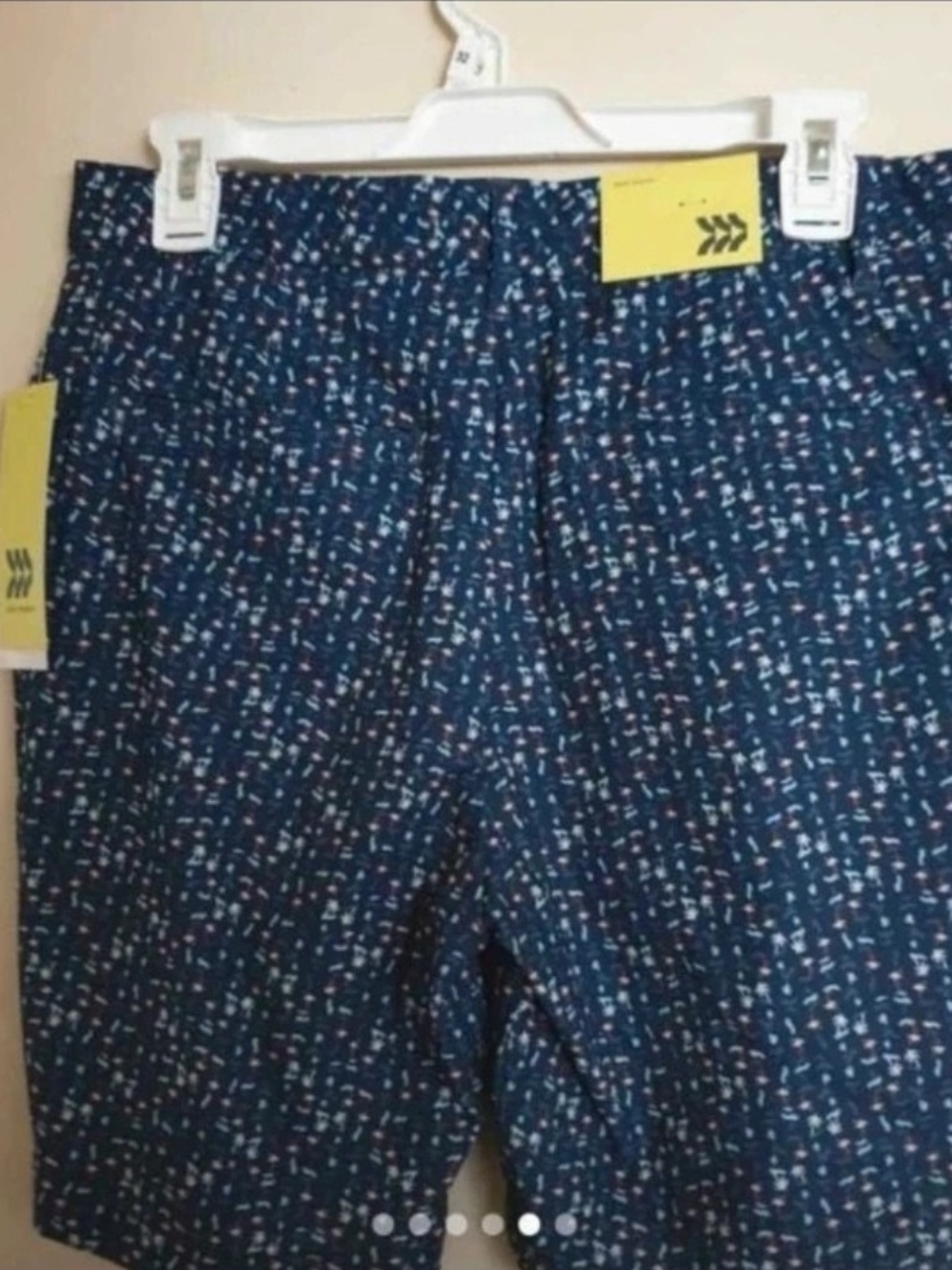 MEN  Shorts ALL IN MOTION $15